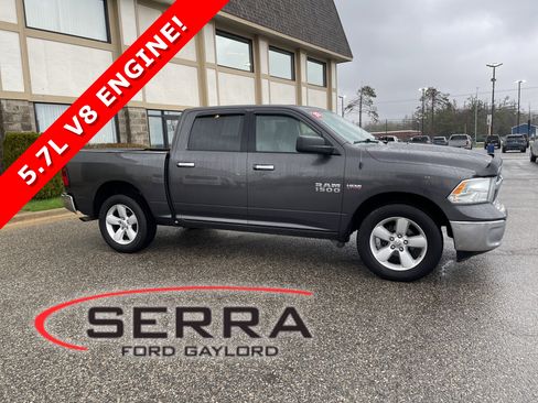 Used 2018 RAM 1500 Classic SLT AWD/4WD image 1