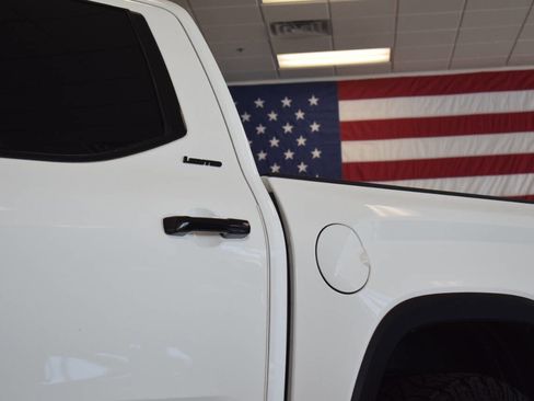 Used 2022 Toyota Tundra Limited w/ TRD Off-Road Package image 19