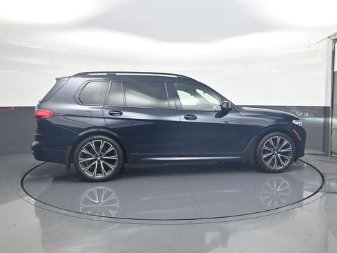 Used 2021 BMW X7 M50i w/ Executive Package image 8