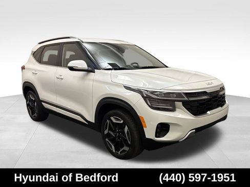 Used 2024 Kia Seltos SX w/ SX Sunroof Package AWD/4WD image 3