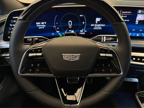 New 2026 Cadillac Lyriq Signature Luxury w/ Nappa Leather Package RWD image 19