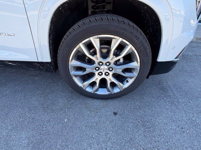 New 2027 GMC Acadia Denali w/ LPO, Floor Liner Package FWD image 3