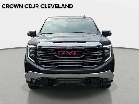 Used 2026 GMC Sierra 1500 SLT image 10