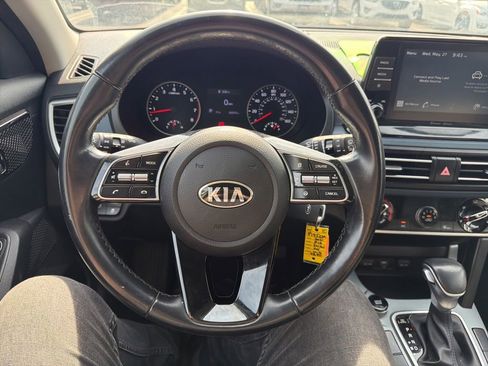 Used 2021 Kia Seltos S FWD image 11