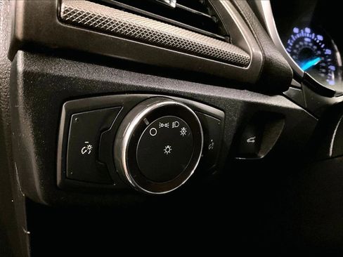 Used 2019 Ford Fusion SE AWD/4WD image 30