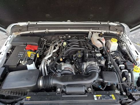 Used 2022 Jeep Gladiator Sport AWD/4WD image 30