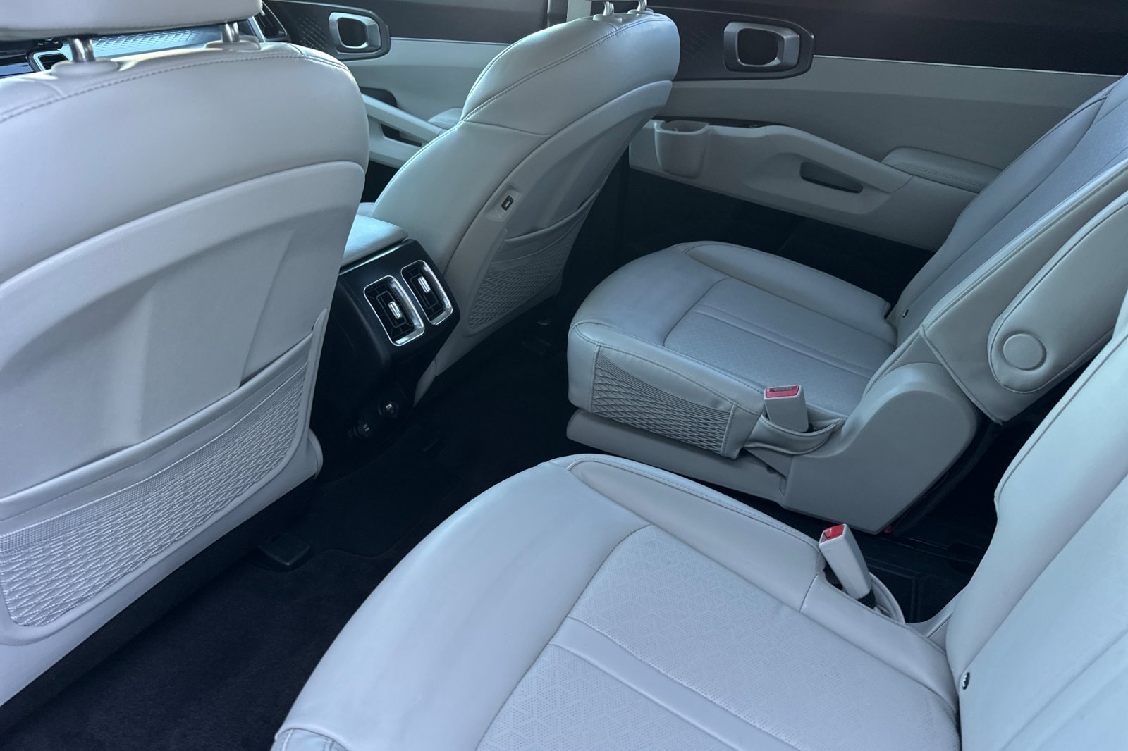Certified 2023 Kia Sorento EX AWD/4WD image 14
