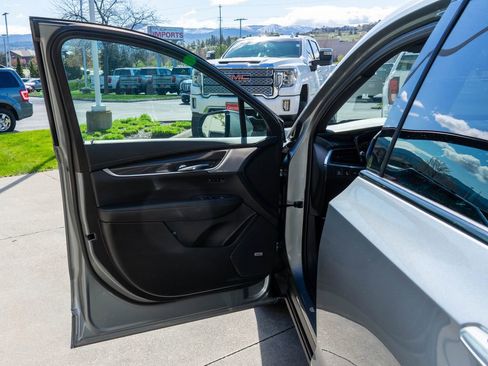 Used 2024 Cadillac XT6 Sport w/ Technology Package image 19