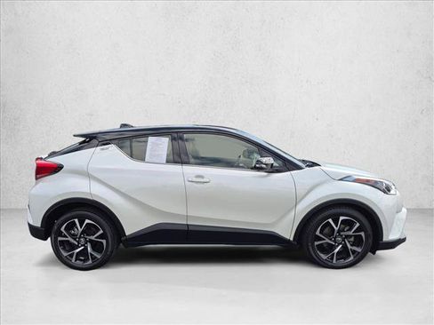 Certified 2019 Toyota C-HR Limited FWD image 4