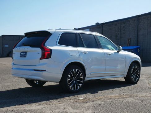 New 2025 Volvo XC90 T8 Plus w/ Protection Package Premier image 3