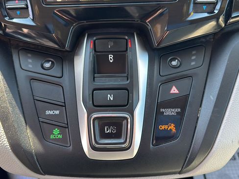 Used 2018 Honda Odyssey EX-L image 18