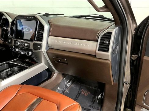 Used 2022 Ford F250 King Ranch w/ King Ranch Ultimate Package image 16
