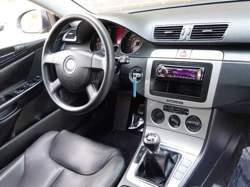 Used 2007 Volkswagen Passat 2.0T FWD image 67