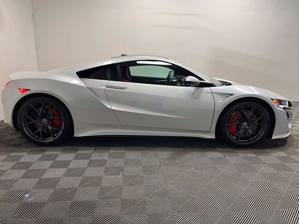 Used 2017 Acura NSX AWD/4WD image 4