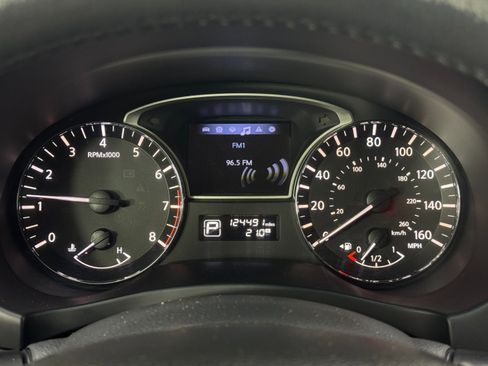 Used 2015 Nissan Altima 2.5 SV image 18