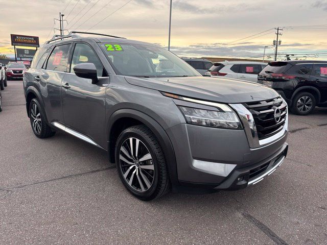 Certified 2023 Nissan Pathfinder Platinum AWD/4WD image 3