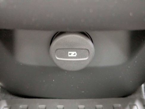New 2026 Volvo XC90 B6 Ultra w/ Protection Package Premier AWD/4WD image 20