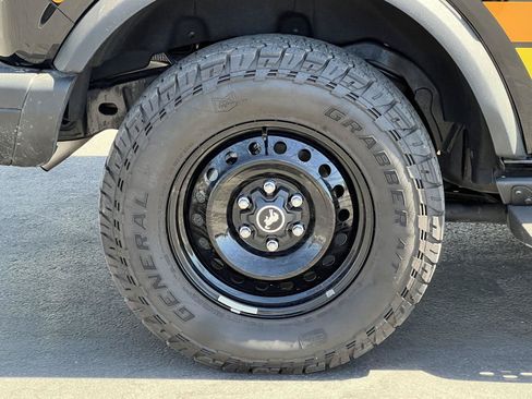 Used 2025 Ford Bronco Big Bend w/ Black Diamond Package AWD/4WD image 15