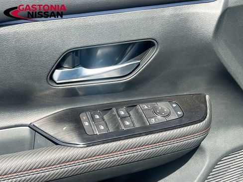 Used 2026 Nissan Kicks SR FWD image 22