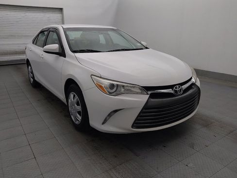 Used 2017 Toyota Camry LE image 13