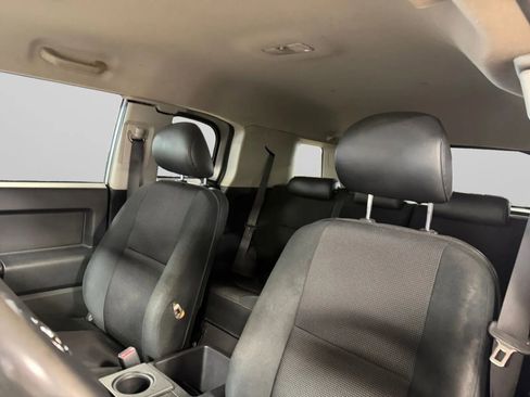 Used 2007 Toyota FJ Cruiser 4WD image 35
