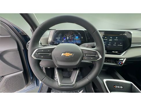 New 2026 Chevrolet Equinox LT w/ Convenience Package II AWD/4WD image 22