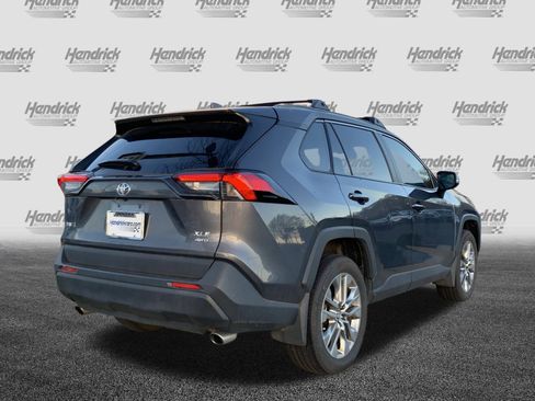 Used 2024 Toyota RAV4 XLE Premium image 10