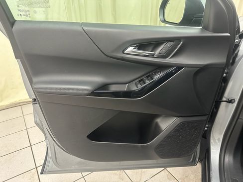 Certified 2025 Chevrolet Equinox LT image 34