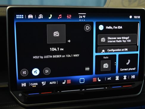 New 2026 Volkswagen Tiguan SE R-Line image 9