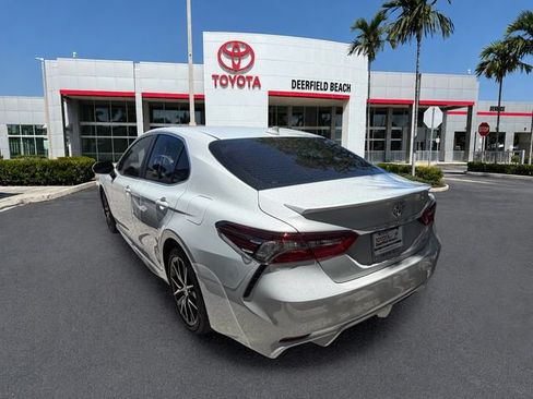 Certified 2022 Toyota Camry SE w/ Audio Upgrade Package FWD image 8