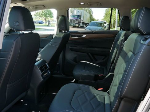 New 2026 Volkswagen Atlas SE image 7