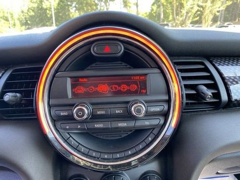 Used 2015 MINI Cooper S image 24