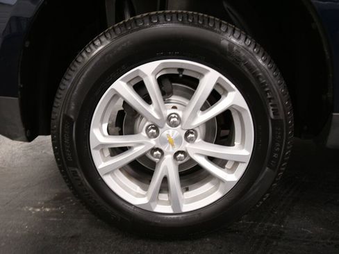 Used 2017 Chevrolet Equinox LT w/ Convenience Package image 29