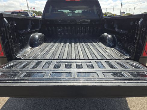 Used 2018 Chevrolet Silverado 1500 LT w/ Texas Edition RWD image 23