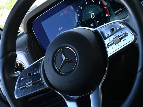 Used 2024 Mercedes-Benz G 550 image 23