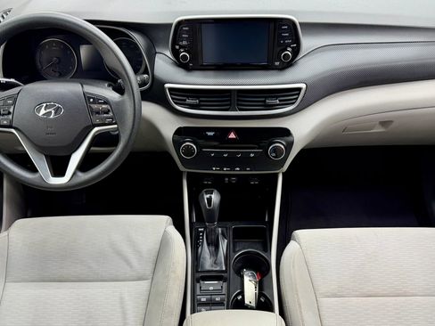 Used 2019 Hyundai Tucson SE image 18