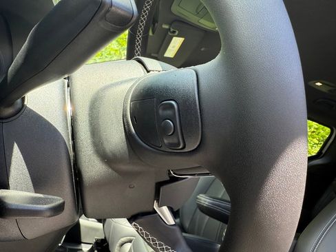 New 2026 Chrysler Pacifica Select image 15