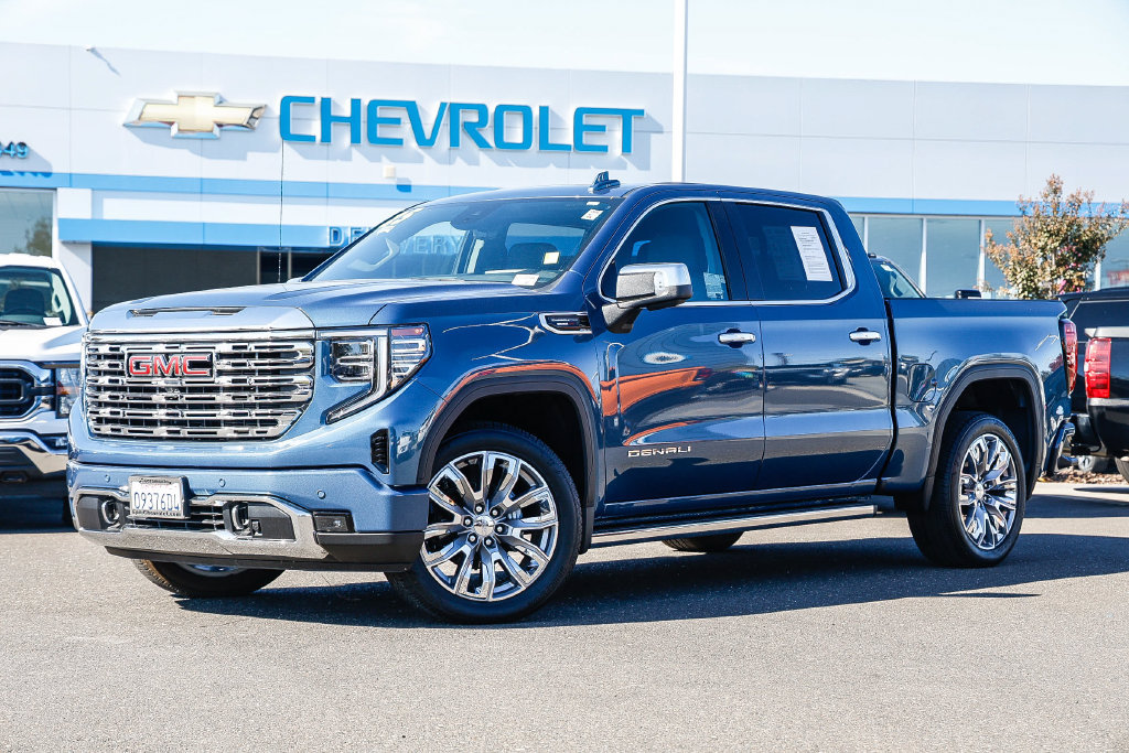 Certified 2025 GMC Sierra 1500 Denali w/ Denali Reserve Package AWD/4WD image 1