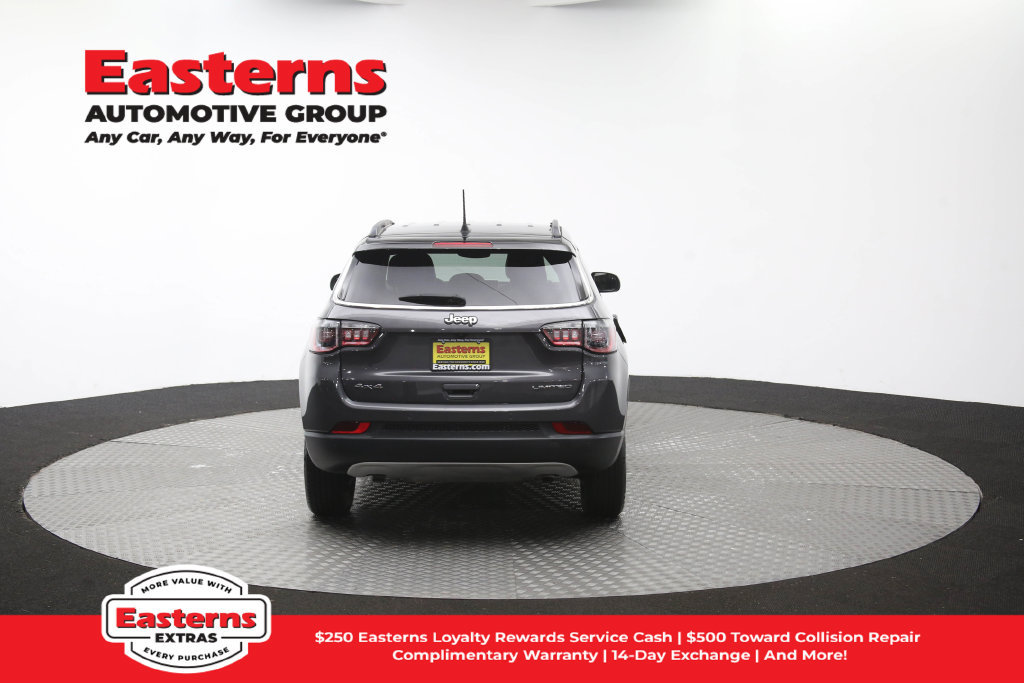 Used 2024 Jeep Compass Limited AWD/4WD image 39