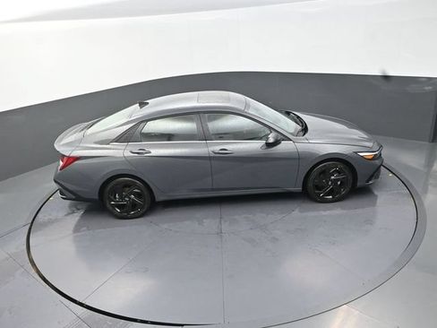 Used 2026 Hyundai Elantra SEL Sport Premium FWD image 19