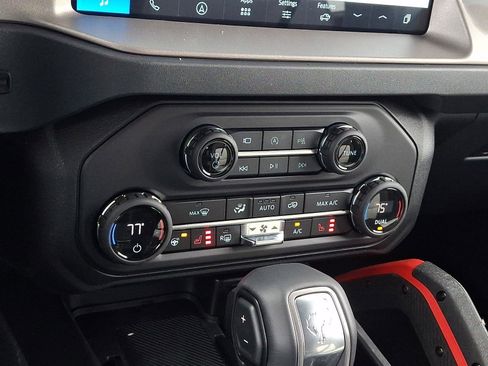 New 2026 Ford Bronco Outer Banks image 11