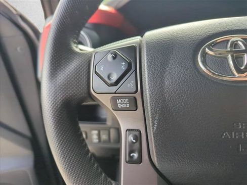 Used 2019 Toyota Tacoma TRD Sport RWD image 19