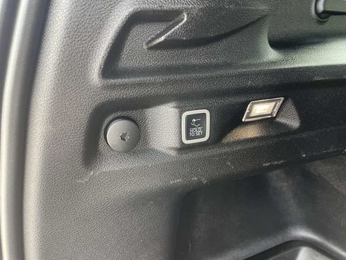 Used 2021 Jeep Grand Cherokee L Laredo RWD image 20