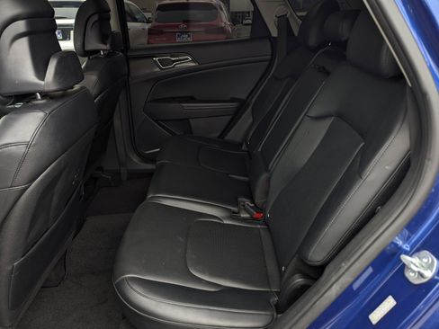 Used 2023 Kia Sportage EX FWD image 8