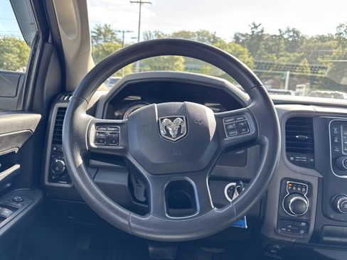 Used 2019 RAM 1500 Express image 14