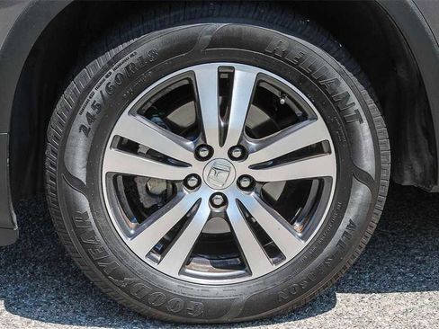 Used 2017 Honda Pilot EX image 10