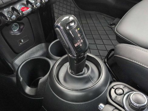 Certified 2024 MINI Cooper S image 33