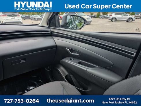 Certified 2024 Hyundai Tucson SE FWD image 17