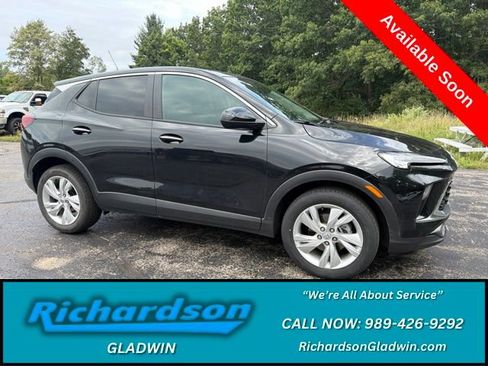 Used 2024 Buick Encore GX Preferred w/ Comfort Package FWD image 1