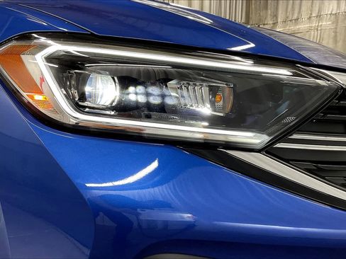 Used 2024 Volkswagen Jetta SEL image 32